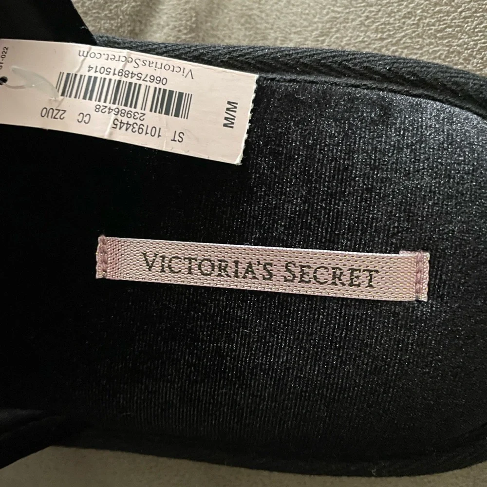 Brand new size M Black Victorias Secret comfortable sleepers - Picture 4 of 4